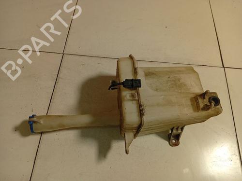 Used Windscreen washer tank Windscreen washer tank 37625938 37625938