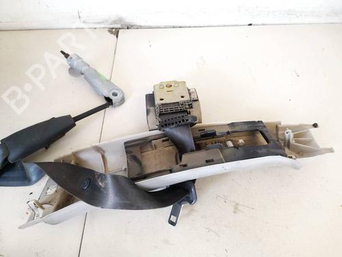 Used Front left seatbelt Front left seatbelt 35249833 35249833