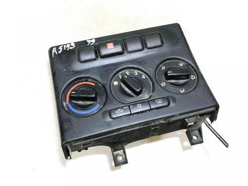 Used Climate control Climate control OPEL ZAFIRA A MPV (T98) 2.0 DI 16V (F75) (82 hp) 35859505 35859505