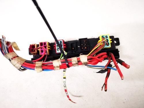 Fuse box AUDI A4 B5 (8D2) 1.9 TDI | BP33086825E1 - Image 2