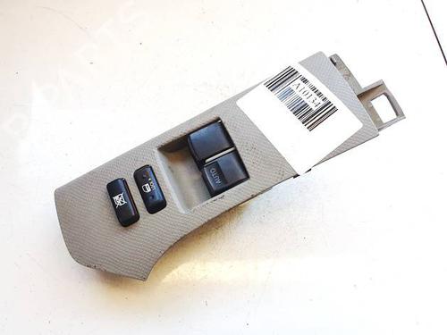 Used Switch Switch TOYOTA YARIS (_P9_) 1.4 D-4D (NLP90_, NLP90R) (90 hp) 32596758 32596758