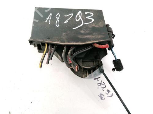 fuse-box-opel-zafira-a-mpv-t98-1999-2000-2001-2002-2003-2004-2005-2006-32911621 main image