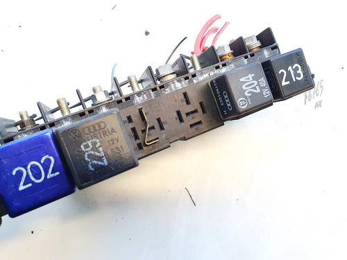 Fuse box AUDI A4 B5 (8D2) 1.9 TDI | BP32930982E1 - Image 3