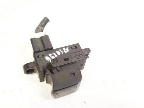 switch-nissan-note-e11-ne11-2005-2006-2007-2008-2009-2010-2011-2012-2013-32546658 main image