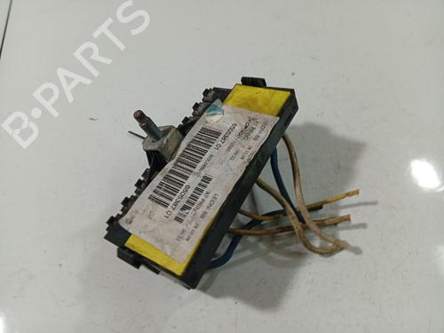 Fuse box CITROËN C5 III (RD_) 1.6 HDi 110 (RD9HZC) | BP40027836E1 - Image 3