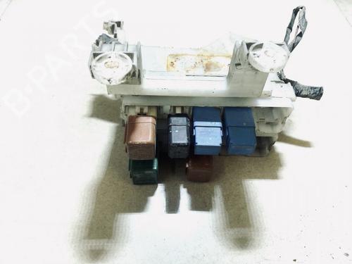 fuse-box-nissan-almera-ii-hatchback-n16-2000-33073229 main image