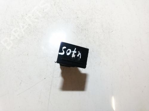 Used Switch Switch VW TOUAREG (7LA, 7L6, 7L7) 2.5 R5 TDI (174 hp) 33515504 33515504