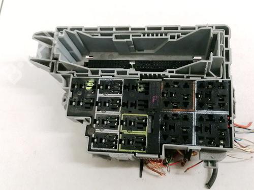 Used Fuse box Fuse box OPEL MERIVA A MPV (X03) 1.6 (E75) (87 hp) 33082067 33082067