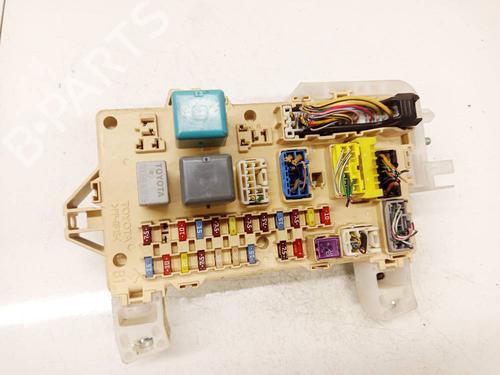 Used Fuse box Fuse box 34118152 34118152