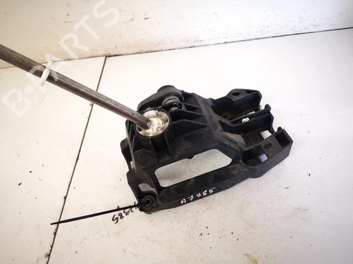 Used Gear lever Gear lever TOYOTA COROLLA Saloon (_E12_) 2.0 D-4D (CDE120_, CDE120R) (116 hp) 35435325 35435325