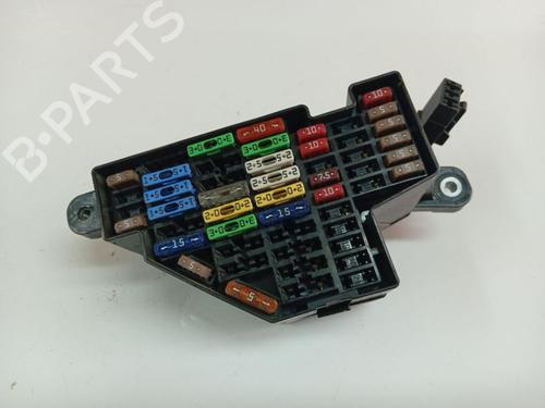 Used Fuse box Fuse box 38057518 38057518