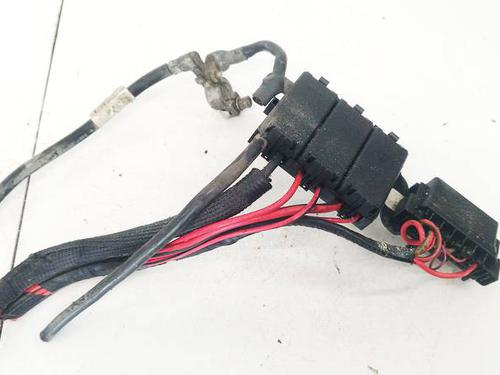 Fuse box SKODA FABIA II (542) 1.9 TDI | BP32588964E1