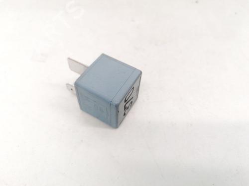 other-audi-a4-b6-8e2-2000-2001-2002-2003-2004-2005-32879904 main image