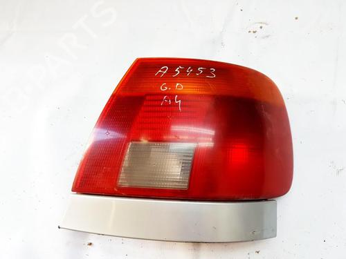 Højre baglygte Højre baglygte AUDI A4 B5 (8D2) 1.8 (125 hp) 35863888 35863888
