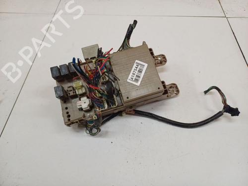 Used Fuse box Fuse box TOYOTA COROLLA Verso (_E12_) 2.0 D-4D (CDE120_) (116 hp) 32552865 32552865