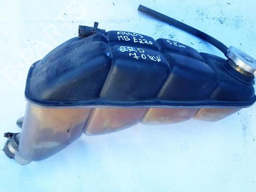 Used Expansion tank Expansion tank MERCEDES-BENZ E-CLASS (W210) E 220 D (210.004) (95 hp) 35860844 35860844