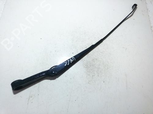 Used Front windshield wiper arm Front windshield wiper arm LAND ROVER FREELANDER I (L314) 2.0 Td4 4x4 (109 hp) 33516173 33516173