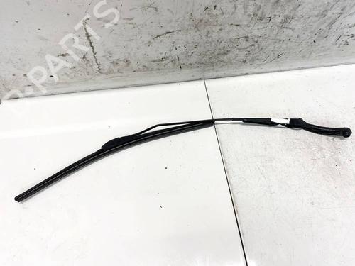 Used Front windshield wiper arm Front windshield wiper arm 32591162 32591162