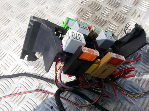 fuse-box-audi-a6-c5-4b2-4b4-1997-1998-1999-2000-2001-2002-2003-2004-2005-33505244 main image
