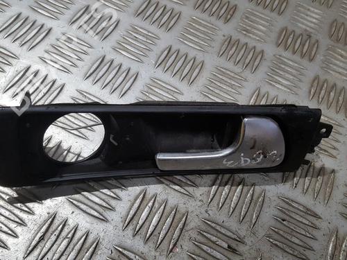 Used Front right interior door handle Front right interior door handle 35710401 35710401