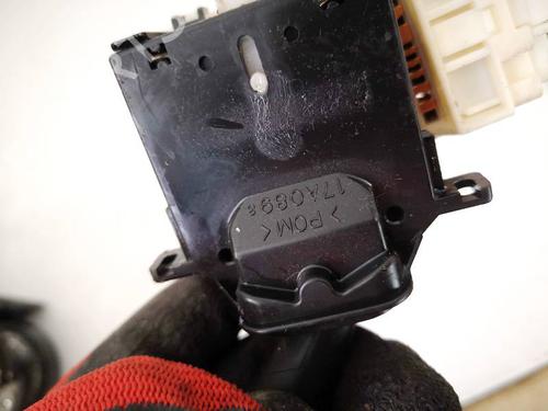 Warning switch MAZDA CX-7 (ER) 2.2 MZR-CD AWD (ER10A) | BP35108287I22 - Image 3