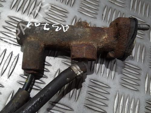 brake-master-cylinder-renault-espace-ii-js63_-1991-1992-1993-1994-1995-1996-1997-35693581 main image
