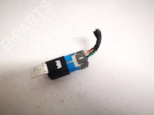 electronic-sensor-hyundai-santa-fe-ii-cm-2005-2006-2007-2008-2009-2010-2011-2012-2013-2014-2015-32616629 main image