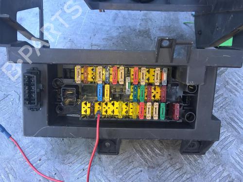 Used Fuse box Fuse box CITROËN BERLINGO / BERLINGO FIRST MPV (MF_, GJK_, GFK_) 1.9 D (MFDJY) (68 hp) 33531334 33531334