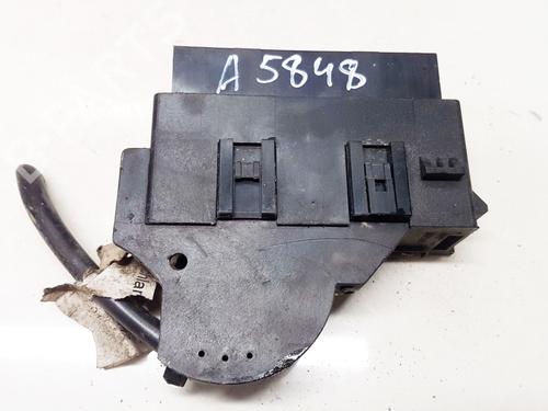 fuse-box-opel-astra-g-hatchback-t98-1998-1999-2000-2001-2002-2003-2004-2005-2006-2007-2008-2009-33104707 main image