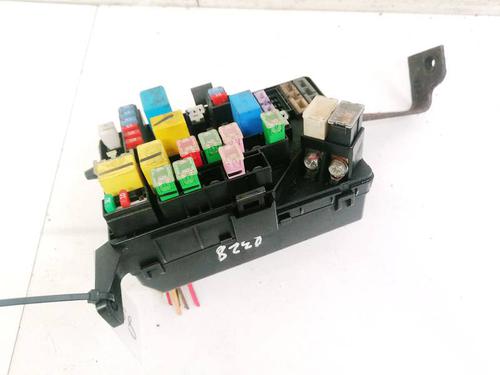 Used Fuse box Fuse box HYUNDAI H-1 / STAREX Bus (A1) 2.5 CRDi (163 hp) 32923574 32923574