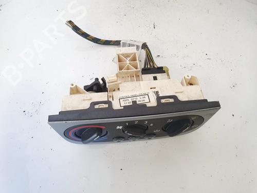 Used Climate control Climate control OPEL CORSA C (X01) 1.2 Twinport (F08, F68) (80 hp) 35489916 35489916