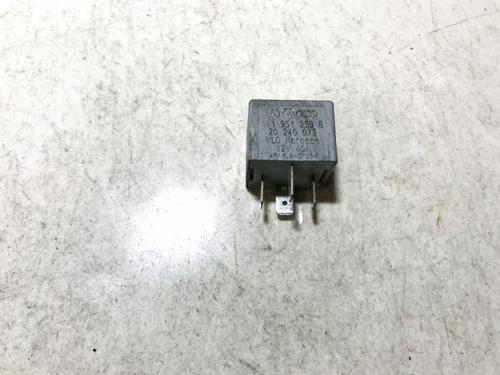 Used Other Other VW CADDY III Box Body/MPV (2KA, 2KH, 2CA, 2CH) 1.9 TDI (75 hp) 33516025 33516025