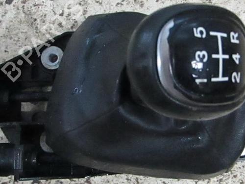 Used Gear lever Gear lever MITSUBISHI CARISMA (DA_) 1.9 DI-D (DA5A) (102 hp) 35666525 35666525