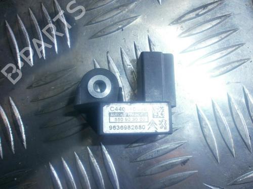 Used Electronic module Electronic module PEUGEOT 207 (WA_, WC_) 1.4 (72 hp) 33482533 33482533