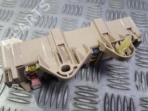 Used Fuse box Fuse box MAZDA 323 F VI Hatchback (BJ) 2.0 TD (90 hp) 33496927 33496927