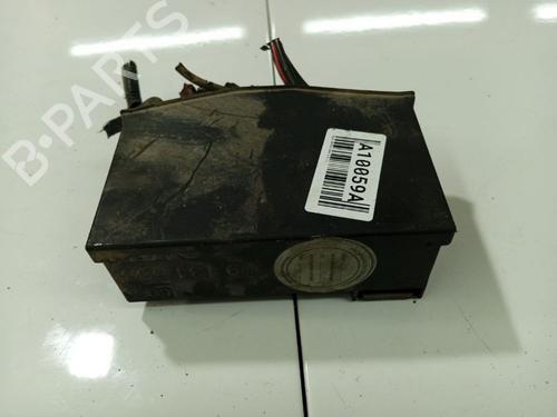 fuse-box-opel-zafira-a-mpv-t98-1999-2000-2001-2002-2003-2004-2005-2006-33490170 main image