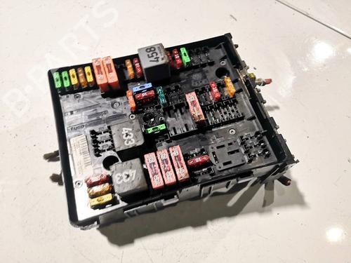 Used Fuse box Fuse box 36759860 36759860