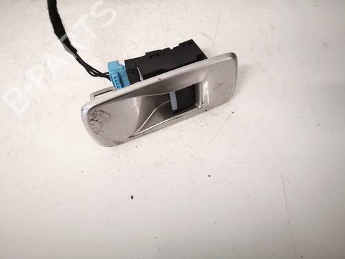 Used Switch Switch JAGUAR XF I (X250) 2.2 D (190 hp) 33918587 33918587