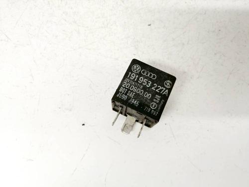 Used Electronic sensor Electronic sensor VW TRANSPORTER T4 Van (70A, 70H, 7DA, 7DH) 1.9 D (60 hp) 32967117 32967117