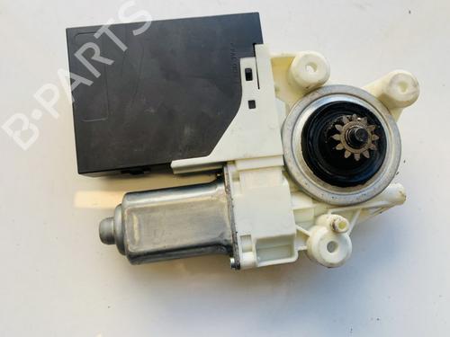 Left front window motor VOLVO V50 (545) 2.0 D | BP35542494E21 - Image 3