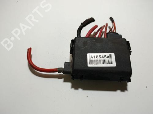 Used Fuse box Fuse box 32571852 32571852