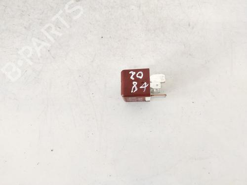 Used Electronic sensor Electronic sensor TOYOTA COROLLA Saloon (_E12_) 2.0 D-4D (CDE120_, CDE120R) (116 hp) 33085918 33085918