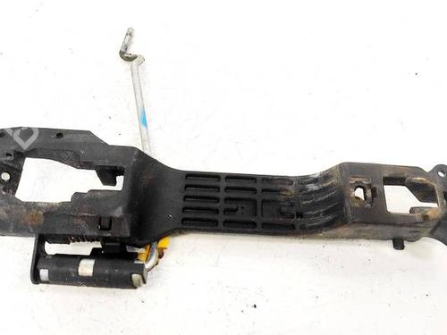 front-right-exterior-door-handle-toyota-yaris-_p9_-2005-2006-2007-2008-2009-2010-2011-2012-2013-2014-35263331 main image