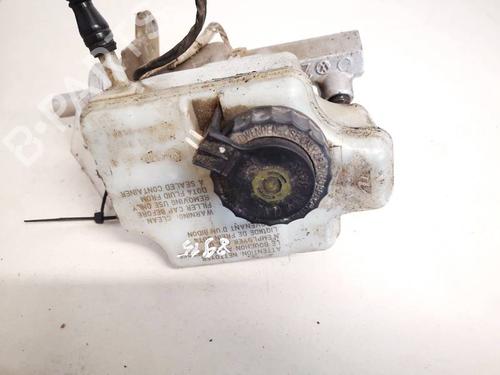 Used Brake fluid reservoir Brake fluid reservoir 35320207 35320207