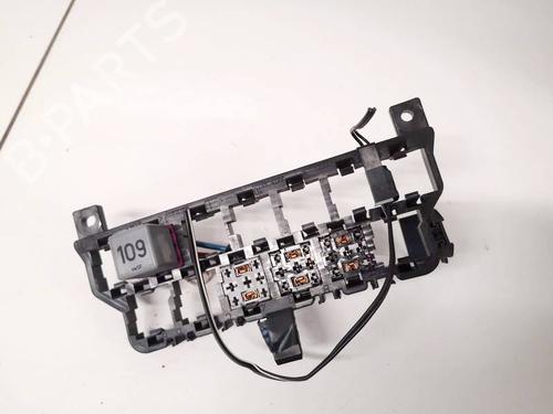Used Fuse box AUDI A3 (8L1) 1.9 TDI (110 hp) 32937597