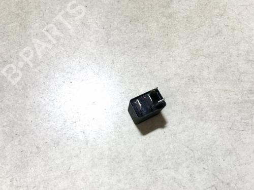 Electronic sensor OPEL ZAFIRA A MPV (T98) 2.2 DTI 16V (F75) | BP33071652M84 - Image 2