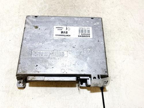 Used Engine control unit (ECU) Engine control unit (ECU) RENAULT ESPACE II (J/S63_) 2.0 (J636) (103 hp) 33100612 33100612