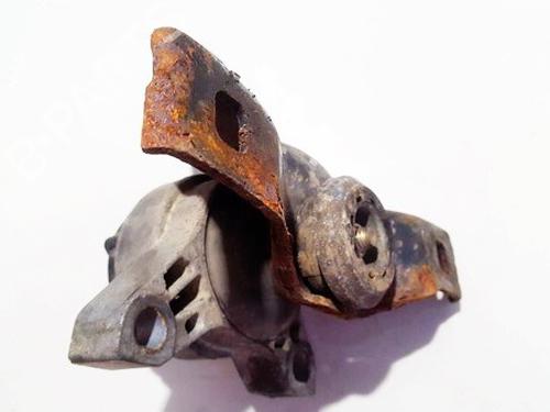 Engine mount FORD FOCUS I (DAW, DBW) 1.8 Turbo DI / TDDi | BP33522976M89 - Image 2