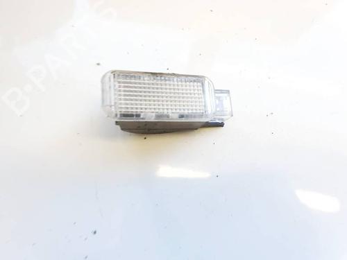 interior-roof-light-audi-q7-4lb-2006-2007-2008-2009-2010-2011-2012-2013-2014-2015-2016-35291462 main image
