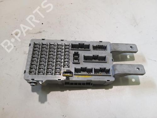 Used Fuse box Fuse box HYUNDAI SANTA FÉ II (CM) 2.2 CRDi GLS (150 hp) 33509221 33509221